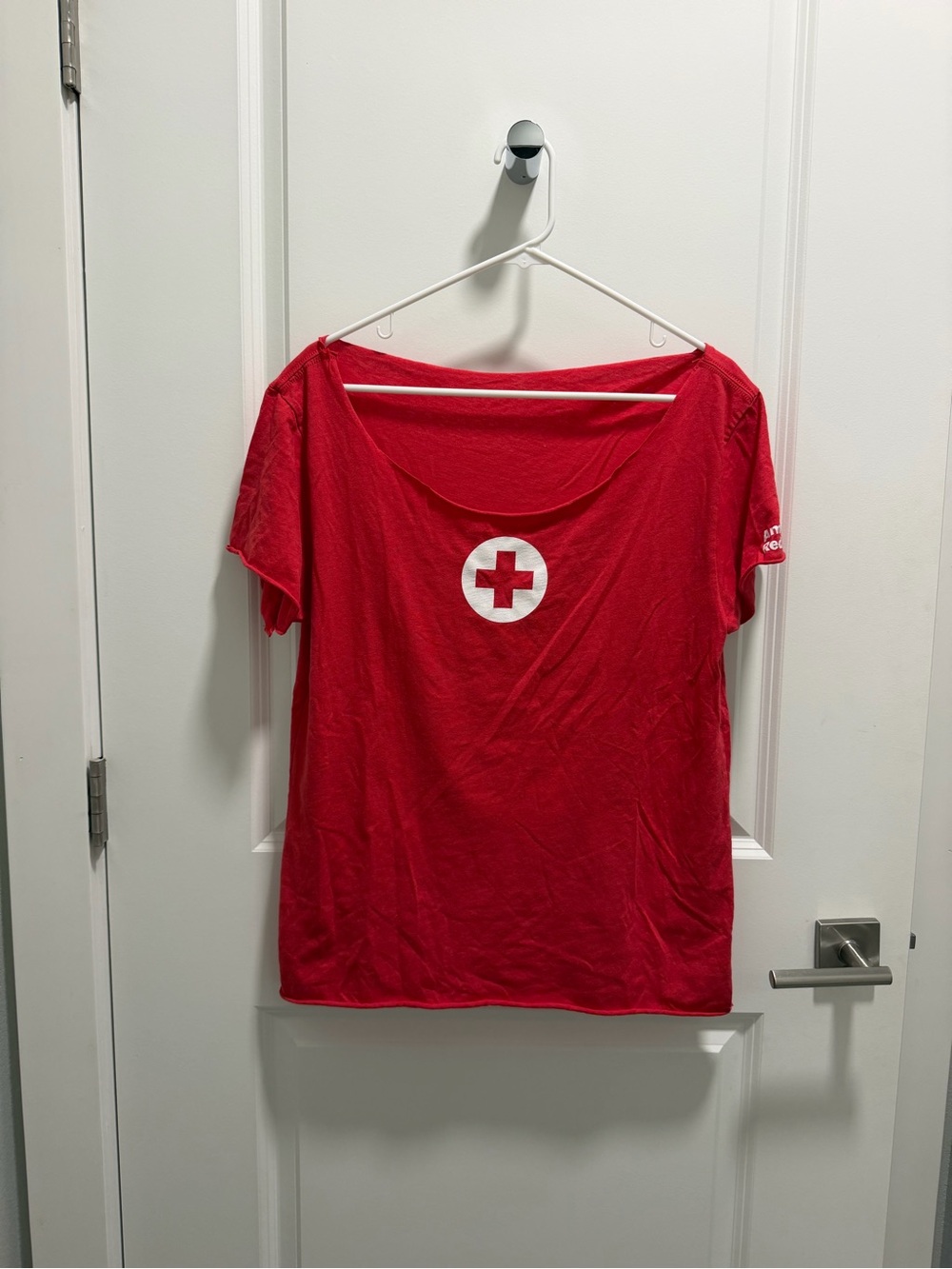 Red Cross-Emblem Scoop Neck Women's Top - Red